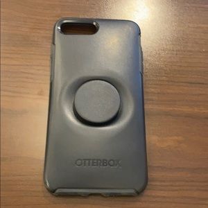 Otter + Pop Symmetry Series case for iPhone 7+ 8+